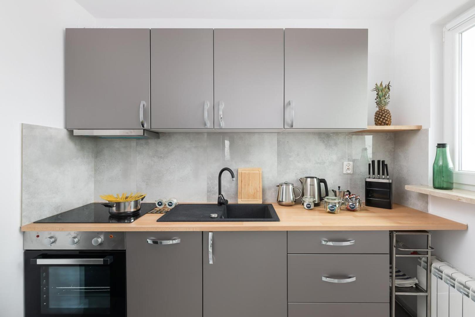 Bright And Cozy Smocza By Renters Apartament